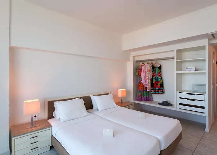 Aquarium View Hotel 4*