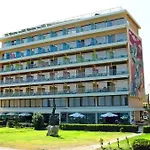 Aquarium View Hotel 4*