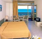 Aquarium View Hotel 4*