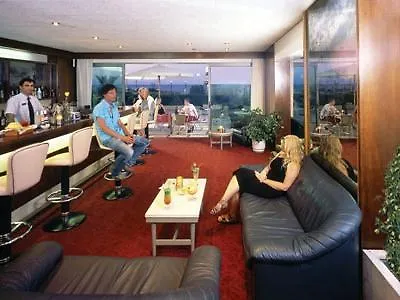 מלון Aquarium View 4*